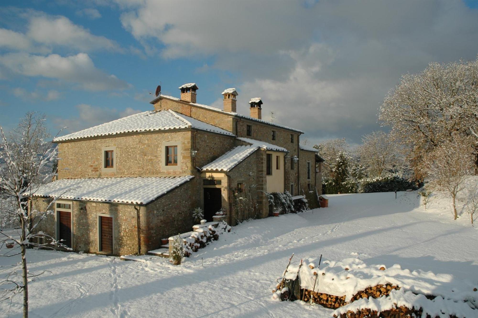 Gasthaus Agriturismo Il Sasso Anghiari Exterior foto