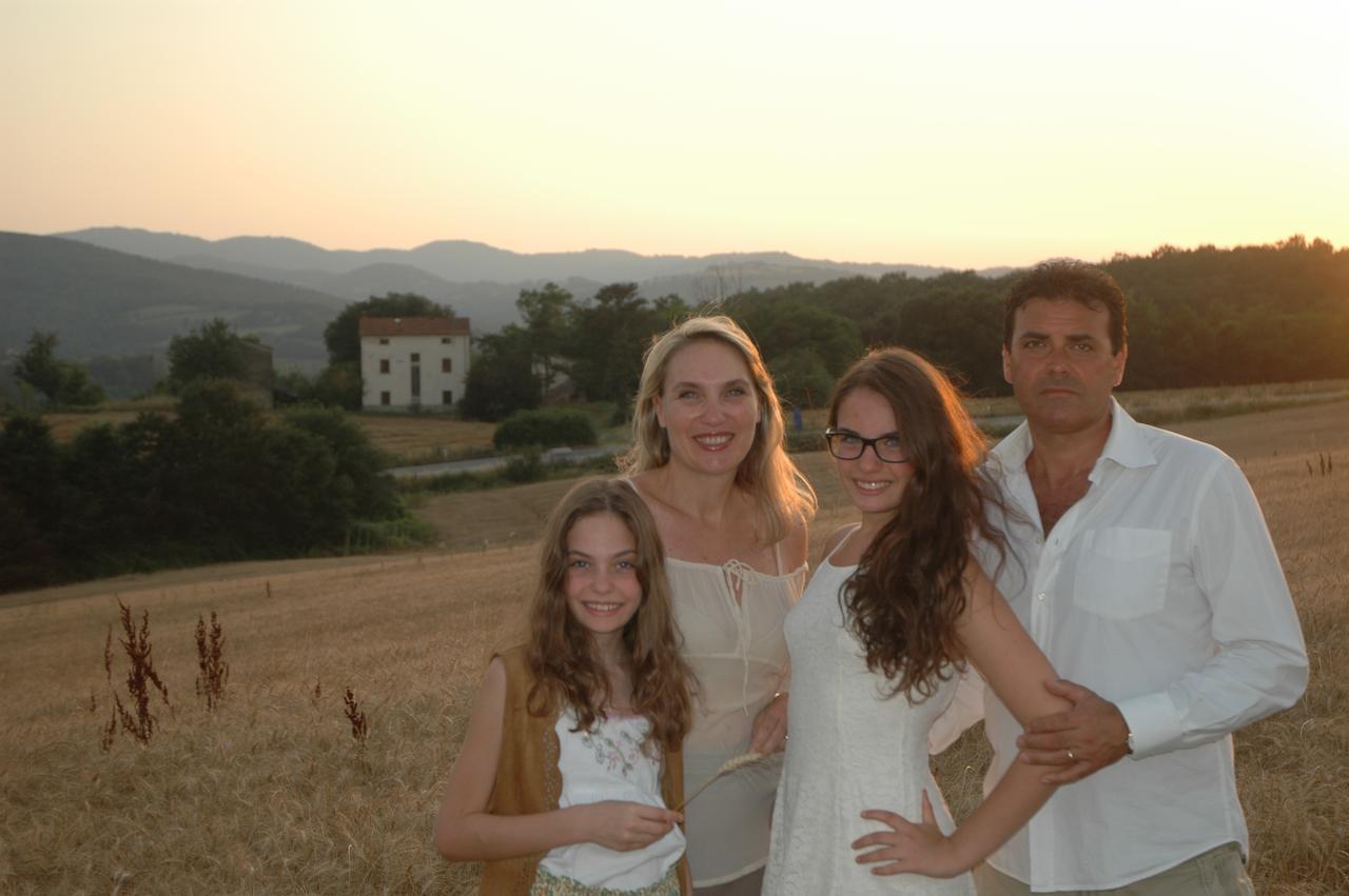 Gasthaus Agriturismo Il Sasso Anghiari Exterior foto